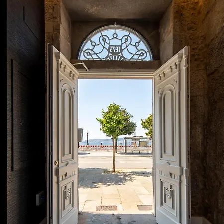 アパート Bow Homes By En Casa