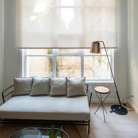 Bow Homes By En Casa アパート