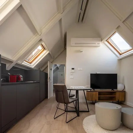 アパート Bow Homes By En Casa