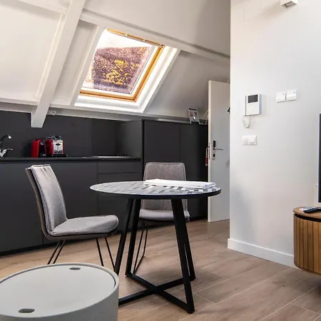 Bow Homes By En Casa *